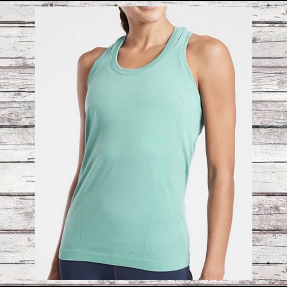 NWT ATHLETA MOMENTUM TANK VILLA TEAL
